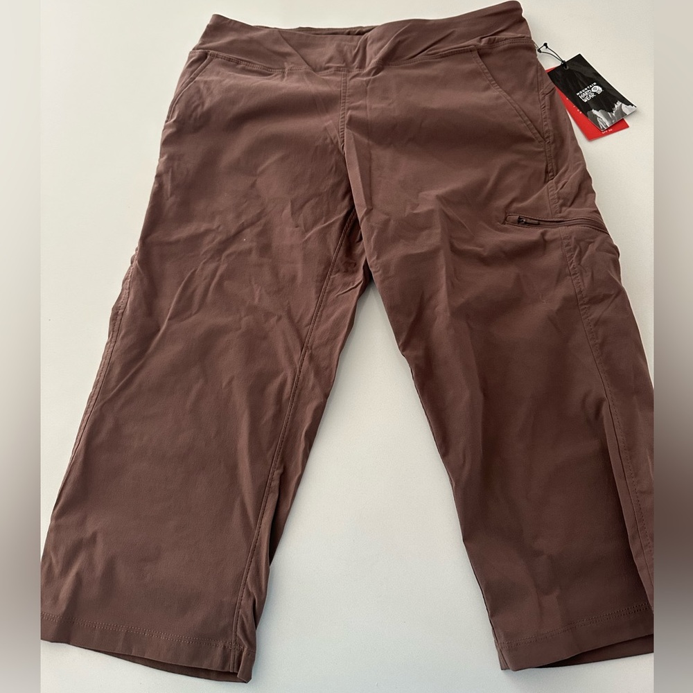 Mountain Hardwear Women's Dynama/2™ Capri - Size Medium - NWT